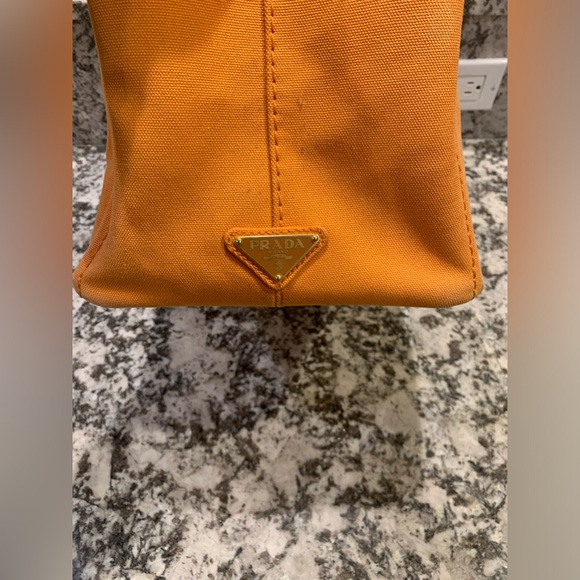 Large Prada Orange Canapa - Picture 12 of 12